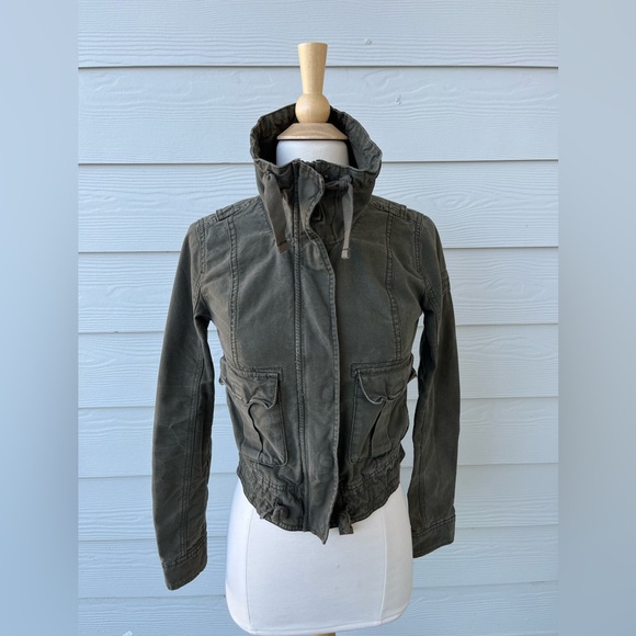 Abercrombie & Fitch military cropped jacket size XS - Picture 2 of 10